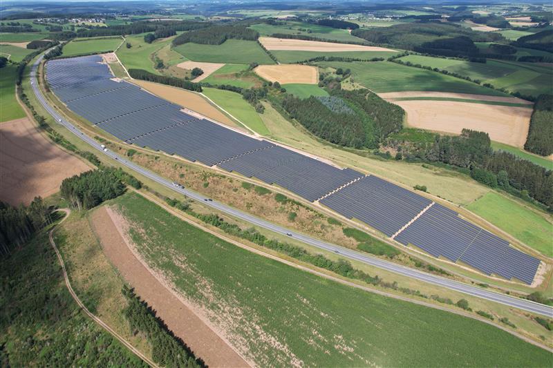 Stadtwerke Stuttgart nehmen neuen Solarpark in Betrieb